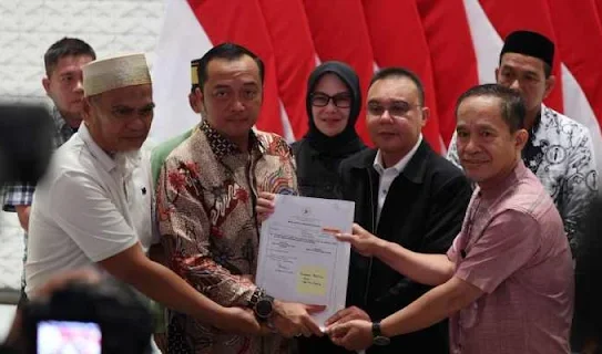 Ⓒ Hak cipta foto di atas dikembalikan sesungguhnya kepada pemilik foto KETIKKABARcom Ⓒ Hak cipta foto di atas dikembalikan sesungguhnya kepada pemilik foto