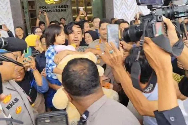 Ⓒ Hak cipta foto di atas dikembalikan sesungguhnya kepada pemilik foto KETIKKABARcom Ⓒ Hak cipta foto di atas dikembalikan sesungguhnya kepada pemilik foto