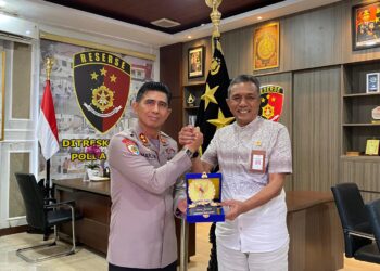 Kapolda Aceh, Irjen Pol. Marzuki Ali Basyah, menerima audiensi dari Komisi Nasional Hak Asasi Manusia Republik Indonesia (Komnas HAM RI) Perwakilan Aceh di Ruang Kerja Dirreskrimum Polda Aceh pada Kamis, 6/11/2025. /Foto: HUMAS POLDA ACEH