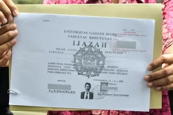 Ⓒ Hak cipta foto di atas dikembalikan sesungguhnya kepada pemilik foto