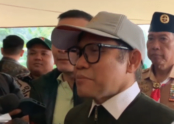 Menko Bidang Pemberdayaan Masyarakat, Muhaimin Iskandar atau Cak Imin usai membuka Kemah Nasional Lintas Iman di Cibubur, Jakarta Timur, Jumat (29/11/2025).