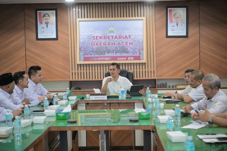 Sekretaris Daerah Aceh M Nasir SIP MPA menerima Audiensi Komisi Penyiaran Indonesia KPI Aceh di ruang Rapat Sekda Banda Aceh 5112025 KETIKKABARcom Sekretaris Daerah Aceh M Nasir SIP MPA menerima Audiensi Komisi Penyiaran Indonesia KPI Aceh di ruang Rapat Sekda Banda Aceh 5112025