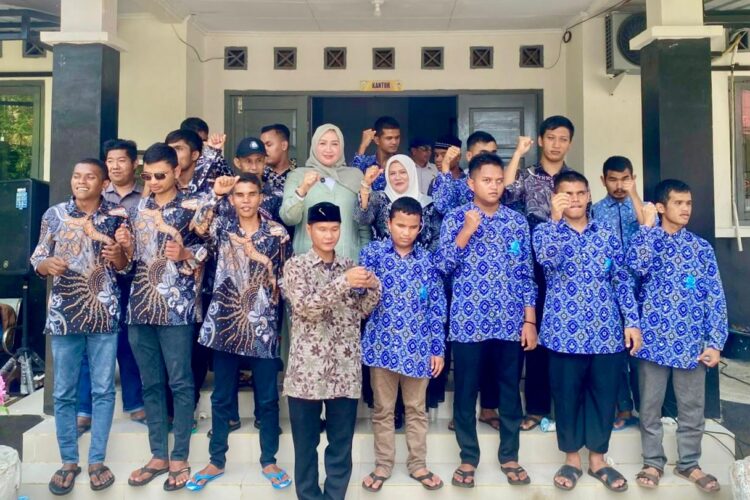 Ketua Tim Penggerak PKK Aceh Ny Marlina Muzakir menyambangi Unit Pelaksana Teknis Daerah UPTD Panti Sosial Disabilitas Meujroh Meukarya di Ladong Aceh Besar Kamis 6112025 KETIKKABARcom Ketua Tim Penggerak PKK Aceh Ny Marlina Muzakir menyambangi Unit Pelaksana Teknis Daerah UPTD Panti Sosial Disabilitas Meujroh Meukarya di Ladong Aceh Besar Kamis 6112025