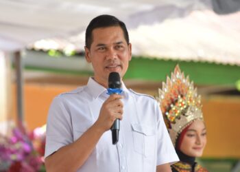 Sekda Aceh, M. Nasir menghadiri Reuni Akbar Lintas Angkatan dan HUT ke-44 Ikatan Alumni SMA Negeri 1 Peusangan di Kabupaten Bireuen, Selasa, 11/11/2025.