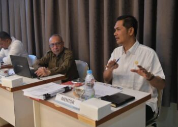 Sekda Aceh, M. Nasir Memberi pembinaan Intensif pada Pelaksanaan Off Campus dan Penugasan Mentor Peserta PKN Tingkat II Angkatan XXIV Tahun 2025 di Kantor LAN RI Perwakilan Aceh, Banda Aceh, 19/11/2025.