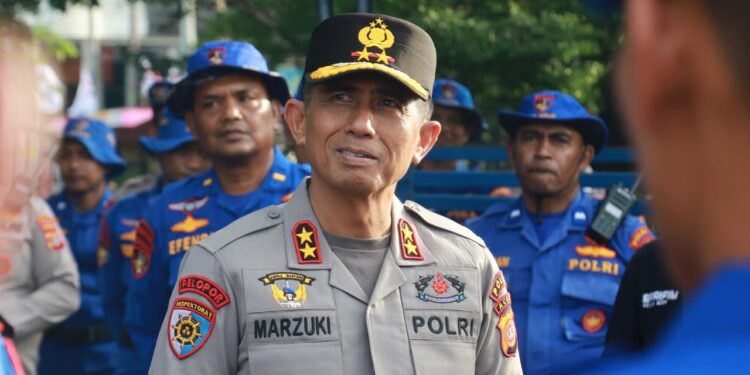 Kapolda Aceh Irjen Pol Drs Marzuki Ali Basyah KETIKKABARcom Kapolda Aceh Lepas 855 Personel BKO untuk Tanggap Darurat Banjir dan Longsor
