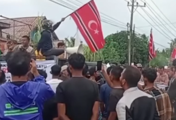 Ⓒ Hak cipta foto di atas dikembalikan sesungguhnya kepada pemilik foto