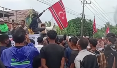 Ⓒ Hak cipta foto di atas dikembalikan sesungguhnya kepada pemilik foto KETIKKABARcom Ⓒ Hak cipta foto di atas dikembalikan sesungguhnya kepada pemilik foto