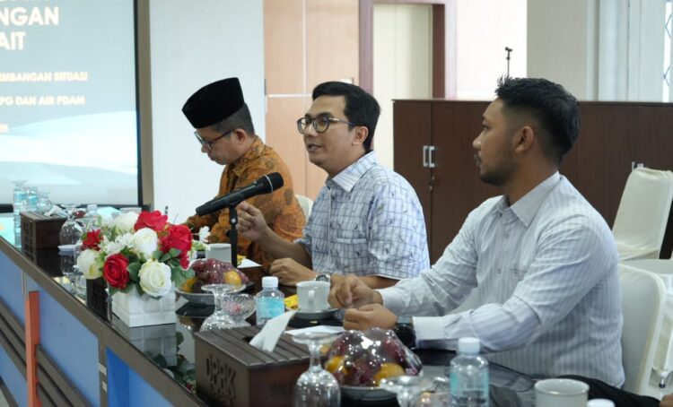 Dewan Perwakilan Rakyat Kota DPRK Banda Aceh melalui Komisi II menggelar Rapat Dengar Pendapat RDP dengan sejumlah pihak terkait pada Senin 15122025 KETIKKABARcom Dewan Perwakilan Rakyat Kota DPRK Banda Aceh melalui Komisi II menggelar Rapat Dengar Pendapat RDP dengan sejumlah pihak terkait pada Senin 15122025