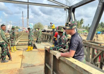Pembangunan Jembatan Bailey Kuta Blang yang menghubungkan Kabupaten Bireuen dengan Kabupaten Aceh Utara