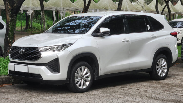 Toyota Kijang Innova Zenix 20 V 2022FOTO Wikipedia KETIKKABARcom Toyota Kijang Innova Zenix 20 V 2022FOTO Wikipedia