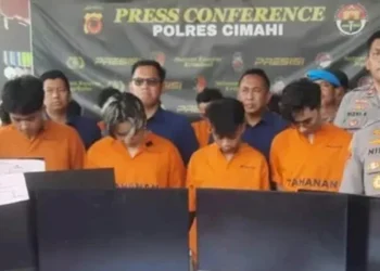 Ⓒ Hak cipta foto di atas dikembalikan sesungguhnya kepada pemilik foto.