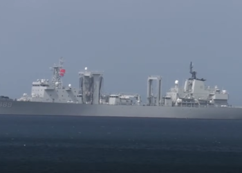 Kapal perang dari tiga kekuatan dunia, yakni Cina, Rusia, dan Iran, tiba di perairan Afrika Selatan pada Jumat, 9 Januari 2026/FOTO: Tangkap Layar Youtube