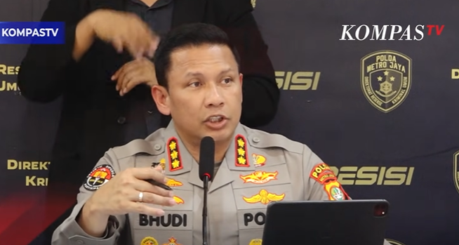 Kabid Humas Polda Metro Jaya Kombes Pol Budi Hermanto menyatakan menghentikan penyidikan terhadap Eggi Sudjana ES dan Damai Hari Lubis DHL dalam kasus dugaan tudingan ijazah palsu rabu 1412026FOTO Tangkap Layar Youtube Kompas TV KETIKKABARcom Kabid Humas Polda Metro Jaya Kombes Pol Budi Hermanto menyatakan menghentikan penyidikan terhadap Eggi Sudjana ES dan Damai Hari Lubis DHL dalam kasus dugaan tudingan ijazah palsu rabu 1412026FOTO Tangkap Layar Youtube Kompas TV