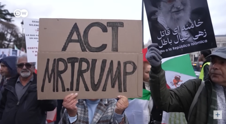 ribuan demonstran turun ke jalan di seluruh Eropa untuk mengecam pembunuhan massal di Iran Banyak pengunjuk rasa Iran merasa dikhianati Donald Trump karena janji dukungan yang berubah menjadi sikap mundurFOTO Tangkap Layar Youtube DW News KETIKKABARcom ribuan demonstran turun ke jalan di seluruh Eropa untuk mengecam pembunuhan massal di Iran Banyak pengunjuk rasa Iran merasa dikhianati Donald Trump karena janji dukungan yang berubah menjadi sikap mundurFOTO Tangkap Layar Youtube DW News