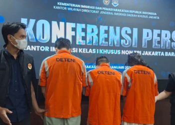 Ⓒ Hak cipta foto di atas dikembalikan sesungguhnya kepada pemilik foto.