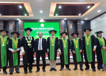 IMG20260123WA0017 KETIKKABARcom Iskandar Raih Gelar Doktor FK USK Usai Pertahankan Disertasi Peran Lembaga Adat dalam Penurunan Stunting