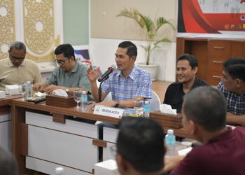Sekda Aceh, M. Nasir, S.IP, MPA didampingi Para Asisten, Staf Ahli Gubernur serta Kepala SKPA Rapat Persiapan Penugasan Relawan ASN Pemerintah Aceh Tahap II di Kabupaten Aceh Tamiang, Kamis, 01/01/2026.