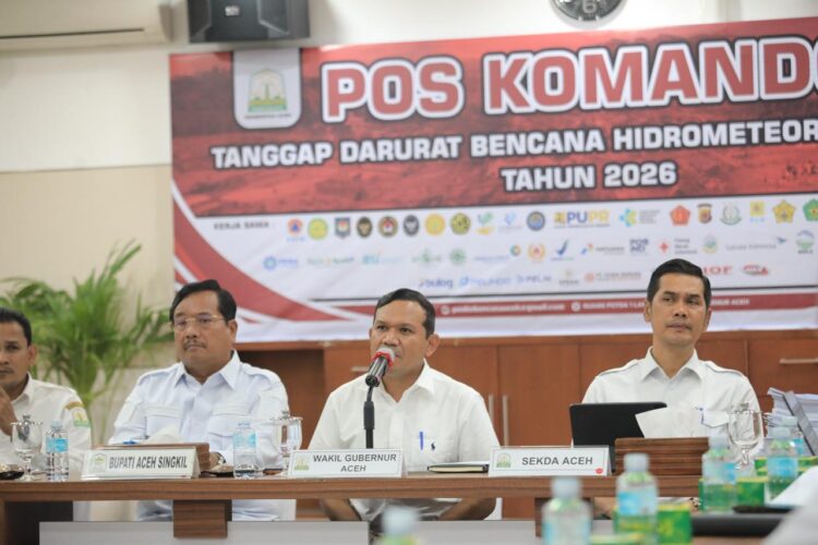 Asisten II Setdakab Bireuen Mawardi dalam rapat virtual penanganan bencana bersama Wakil Gubernur Aceh Fadhlullah dan 18 kepala daerah se Aceh Rabu 7 Januari 2026