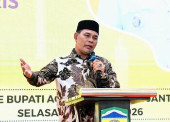 Bupati Aceh Besar H Muharram Idris menyampaikan sambutan dalam acara Lepas Sambut Kapolres Aceh Besar dari AKBP Sujoko SIK MH kepada AKBP Chairul Ikhsan SIKdi Meuligoe Bupati Aceh Besar Kota Jantho Selasa 06012026 malam FOTOMC ACEH BESAR KETIKKABARcom Bupati Aceh Besar H Muharram Idris menyampaikan sambutan dalam acara Lepas Sambut Kapolres Aceh Besar dari AKBP Sujoko SIK MH kepada AKBP Chairul Ikhsan SIKdi Meuligoe Bupati Aceh Besar Kota Jantho Selasa 06012026 malam FOTOMC ACEH BESAR