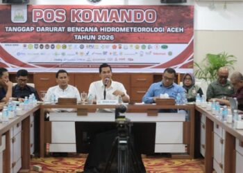 Sekda Aceh, M. Nasir gelar rapat koordinasi di Posko Penanganan Bencana Pemerintah Aceh, Minggu, 11 Januari 2026.