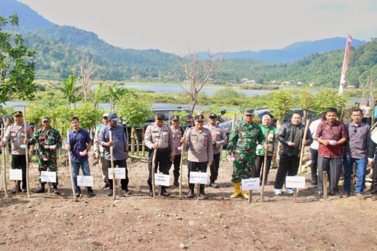 Wali Kota Sabang Zulkifli H Adam Dalam kunjungannya ke Gampong Paya Seunara pada Kamis 2212026FOTO Humas KETIKKABARcom Wali Kota Sabang Zulkifli H Adam Dalam kunjungannya ke Gampong Paya Seunara pada Kamis 2212026FOTO Humas