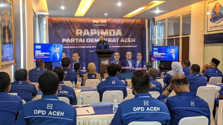 Plt Ketua DPD Partai Demokrat Aceh Rian Firmansyah atau yang akrab disapa Rian Syaf resmi membuka Rapat Pimpinan Daerah Rapimda 2026 di Banda Aceh Minggu 2512026FOTO KETIKKABARcom KETIKKABARcom Plt Ketua DPD Partai Demokrat Aceh Rian Firmansyah atau yang akrab disapa Rian Syaf resmi membuka Rapat Pimpinan Daerah Rapimda 2026 di Banda Aceh Minggu 2512026FOTO KETIKKABARcom