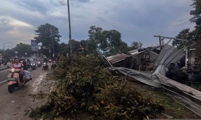 Ⓒ Hak cipta foto di atas dikembalikan sesungguhnya kepada pemilik foto KETIKKABARcom Ⓒ Hak cipta foto di atas dikembalikan sesungguhnya kepada pemilik foto