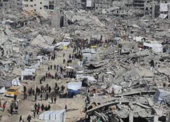 PuingPuing Bangunan luluh lantak akibat serangan udara Israel di Gaza REUTERS KETIKKABARcom Puing Puing Bangunan luluh lantak akibat serangan udara Israel di Gaza REUTERS