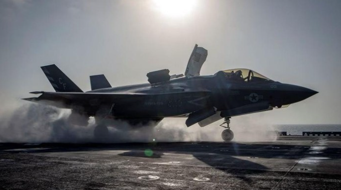 Jet tempur siluman F35B FOTO Mass Communication Specialist 3rd Class Matthew FreemanUS NavyHandout via REUTERSFile photo Acquire Licensing Rights KETIKKABARcom Jet tempur siluman F 35B FOTO Mass Communication Specialist 3rd Class Matthew FreemanUS NavyHandout via REUTERSFile photo Acquire Licensing Rights