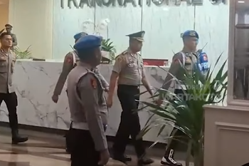 Direktorat Tindak Pidana Narkoba Bareskrim Polri resmi menahan mantan Kapolres Bima Kota, AKBP Didik Putra Kuncoro (DPK), terkait dugaan penyalahgunaan narkoba, Kamis (19/2/2026). FOTO: Tangkap Layar Youtube