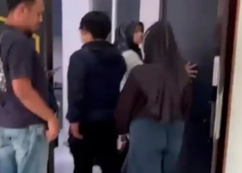 Ⓒ Hak cipta foto di atas dikembalikan sesungguhnya kepada pemilik foto.