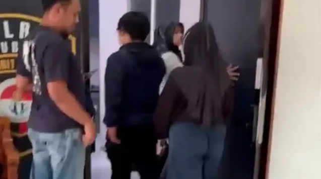 Ⓒ Hak cipta foto di atas dikembalikan sesungguhnya kepada pemilik foto KETIKKABARcom Ⓒ Hak cipta foto di atas dikembalikan sesungguhnya kepada pemilik foto