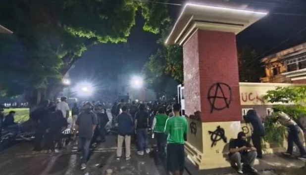 Ⓒ Hak cipta foto di atas dikembalikan sesungguhnya kepada pemilik foto KETIKKABARcom Ⓒ Hak cipta foto di atas dikembalikan sesungguhnya kepada pemilik foto
