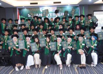 Sebanyak 40 mahasiswa kehutanan STIK Pante Kulu mengikuti upacara wisuda Tahun 2026 yang digelar di Kyriad Muraya Hotel, Banda Aceh, Sabtu (14/2/2026). FOTO/Istimewa.