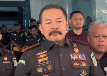 Ⓒ Hak cipta foto di atas dikembalikan sesungguhnya kepada pemilik foto.