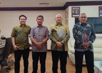 Foto bersama usai pertemuan di Kemendikdasmen RI, Jakarta Pusat, Selasa (3/2/2026). FOTO/ PROKOPIM PEMKAB ACEH BESAR