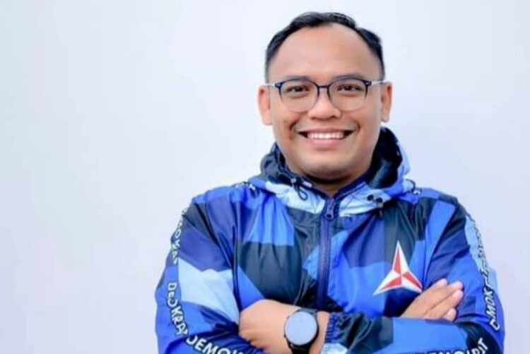Ketua Dewan Pimpinan Cabang DPC Partai Demokrat Kabupaten Pidie Teuku Syawal