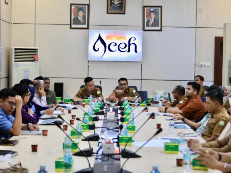 Kepala Dinas Kebudayaan dan Pariwisata Disbudpar Aceh Dedy Yuswadi gelar rapat Koordinasi Kegiatan Aceh Ramadhan Festival 2026 di Aula Kantor Disbudpar Aceh Selasa 1022026 KETIKKABARcom Kepala Dinas Kebudayaan dan Pariwisata Disbudpar Aceh Dedy Yuswadi gelar rapat Koordinasi Kegiatan Aceh Ramadhan Festival 2026 di Aula Kantor Disbudpar Aceh Selasa 1022026