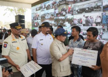 Ⓒ Hak cipta foto di atas dikembalikan sesungguhnya kepada pemilik foto.
