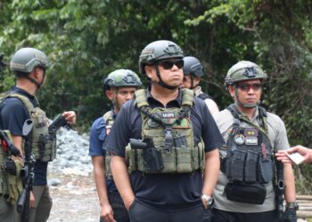 Ⓒ Hak cipta foto di atas dikembalikan sesungguhnya kepada pemilik foto.