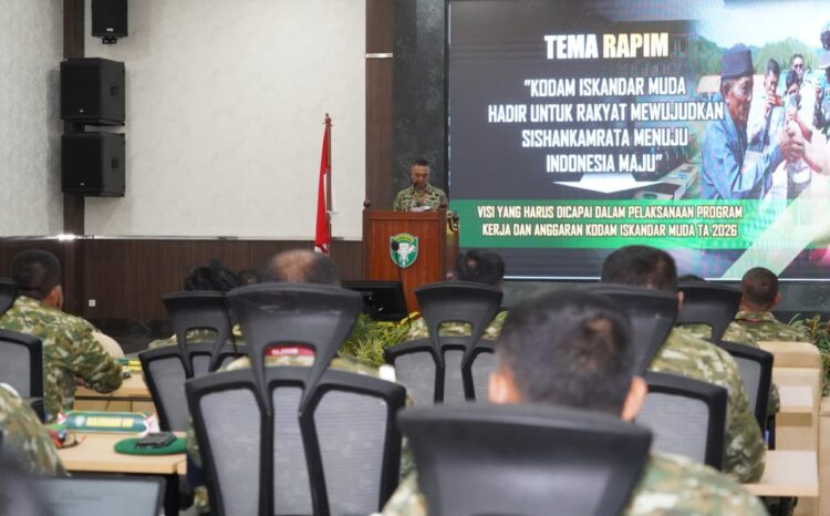 Pangdam IM Mayor Jenderal TNI Joko Hadi Susilo SIP secara resmi membuka Rapat Pimpinan Rapim Kodam Iskandar Muda Tahun Anggaran 2026 yang digelar di Markas Kodam Iskandar Muda Banda Aceh Senin 2322026 KETIKKABARcom Pangdam IM Mayor Jenderal TNI Joko Hadi Susilo SIP secara resmi membuka Rapat Pimpinan Rapim Kodam Iskandar Muda Tahun Anggaran 2026 yang digelar di Markas Kodam Iskandar Muda Banda Aceh Senin 2322026