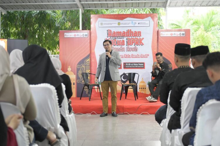 Ketua DPRK Banda Aceh Irwansyah ST kembali menggelar Ramadhan Bersama Ketua DPRK dengan mengundang generasi milenial dan Gen Z ngabuburit di rumah dinasnya Selasa 2422026