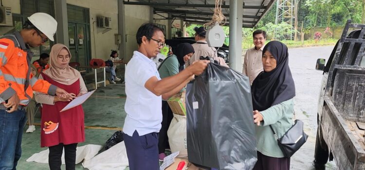 PT Solusi Bangun Indonesia Tbk SBI melalui divisi pengelolaan limbah Nathabumi mengembangkan konversi sampah perkotaan menjadi RefuseDerived Fuel RDF FOTO Ist KETIKKABARcom PT Solusi Bangun Indonesia Tbk SBI melalui divisi pengelolaan limbah Nathabumi mengembangkan konversi sampah perkotaan menjadi Refuse Derived Fuel RDF FOTO Ist
