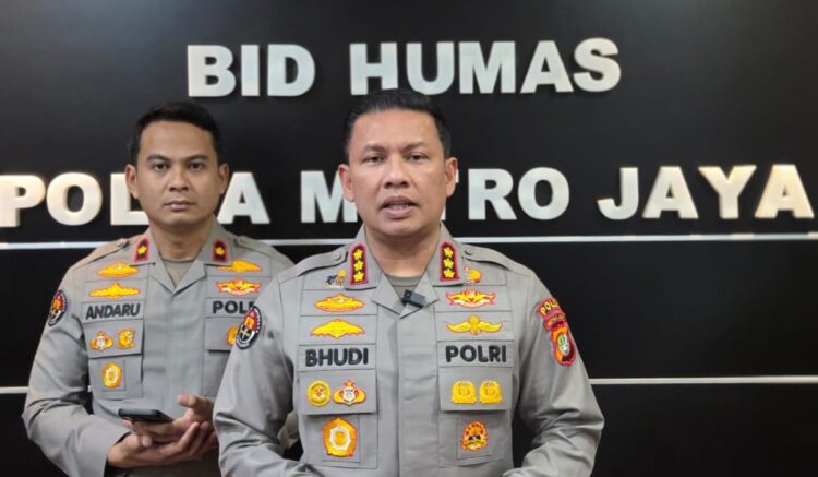 Kabid Humas Polda Metro Jaya Kombes Pol Budi Hermanto konferensi Pers dengan awak media