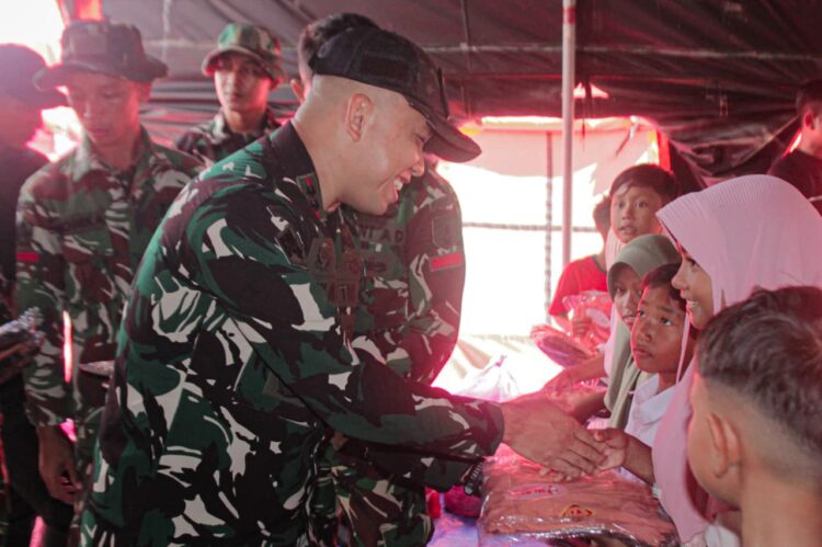 Satgas Gulbencal dari Yonzipur 5ABW menyalurkan bantuan perlengkapan sekolah kepada ratusan siswa di Kabupaten Aceh Utara Sabtu 28 Februari 2026 KETIKKABARcom Satgas Gulbencal dari Yonzipur 5ABW menyalurkan bantuan perlengkapan sekolah kepada ratusan siswa di Kabupaten Aceh Utara Sabtu 28 Februari 2026
