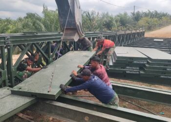 Ⓒ Hak cipta foto di atas dikembalikan sesungguhnya kepada pemilik foto.