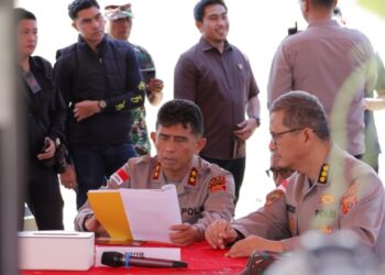 Ⓒ Hak cipta foto di atas dikembalikan sesungguhnya kepada pemilik foto.