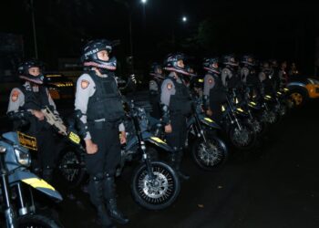 Kesiapan penuh Anggota Polri dalam mengamankan malam takbiran Idul Fitri 1447 Hijriah melalui pelaksanaan Operasi Ketupat 2026. FOTO: Ist