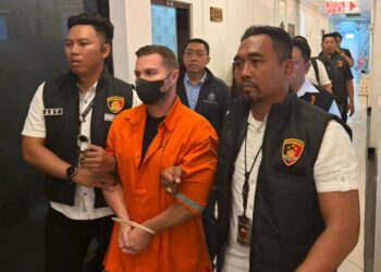 Ⓒ Hak cipta foto di atas dikembalikan sesungguhnya kepada pemilik foto.